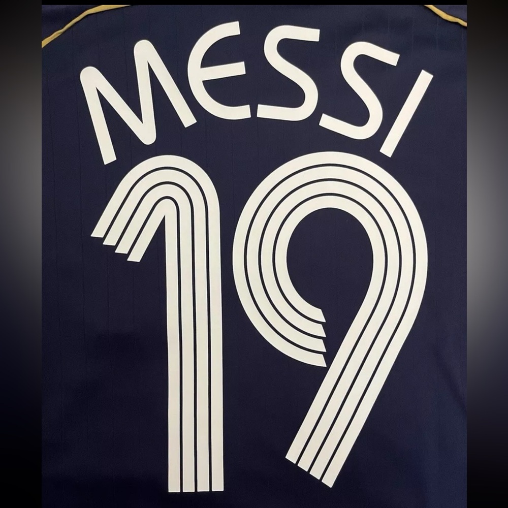 Messi #19 Argentina Away Longsleeve 2006 World Cup Retro Soccer Jersey S-XL - Picture 5 of 6